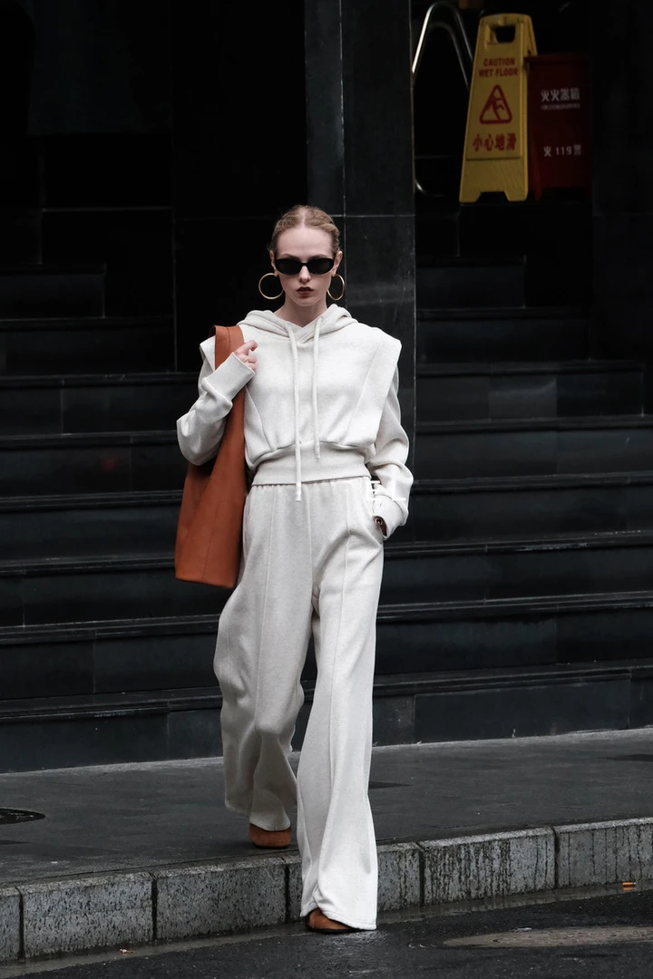 气质假两件卫衣套装高级时尚连帽卫衣两件套设计师款