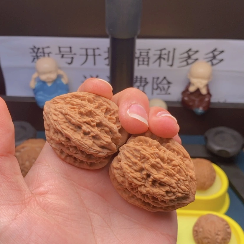 【闪购商品】文玩核桃吊坠38麦穗虎头