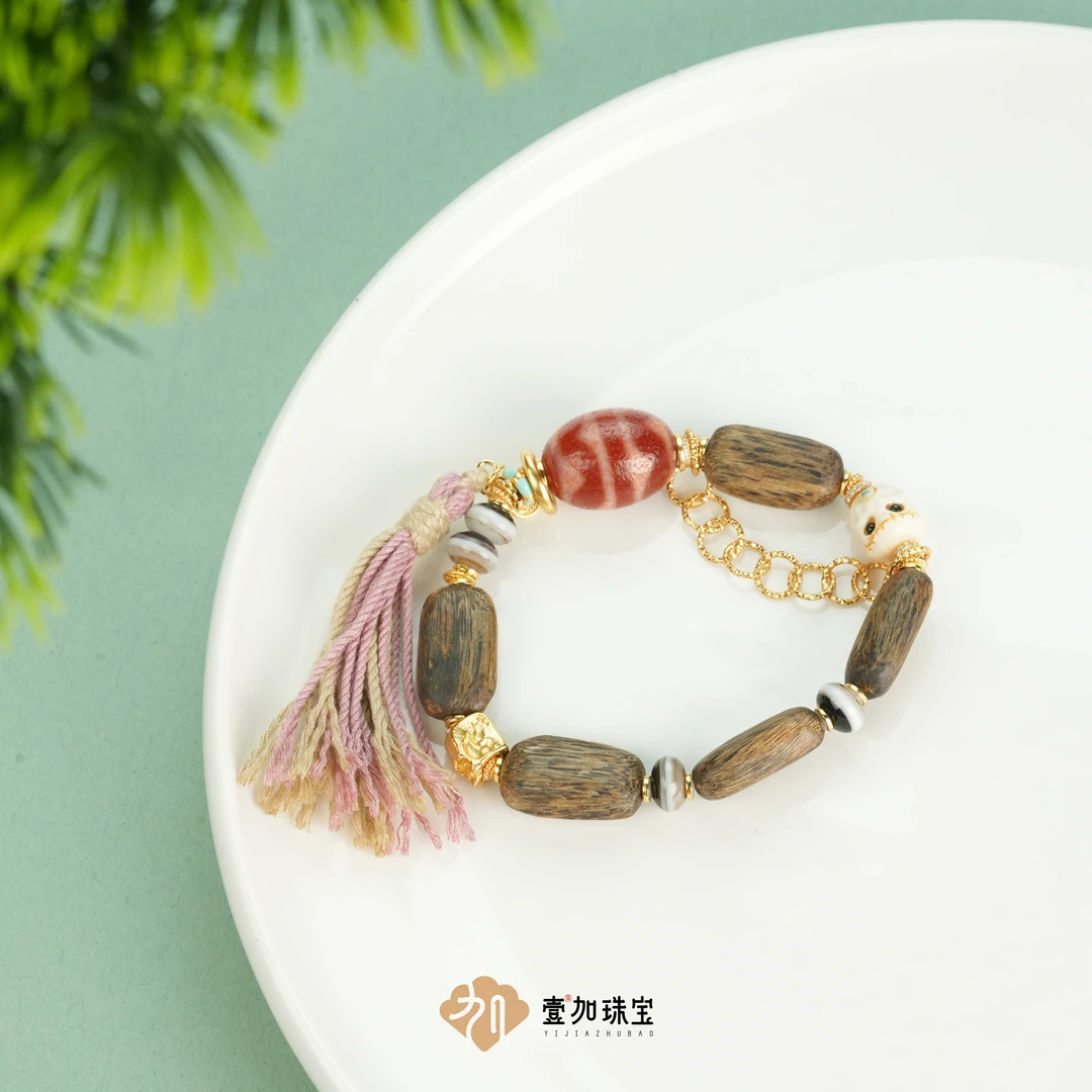 壹加林妹妹 | 玛瑙红肉双牙牙手串