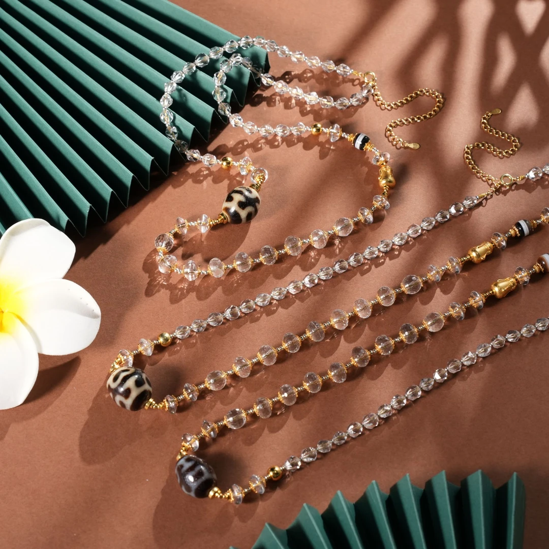 壹加 | 玛瑙六瓣宝瓶横款锁骨链多样性发其一