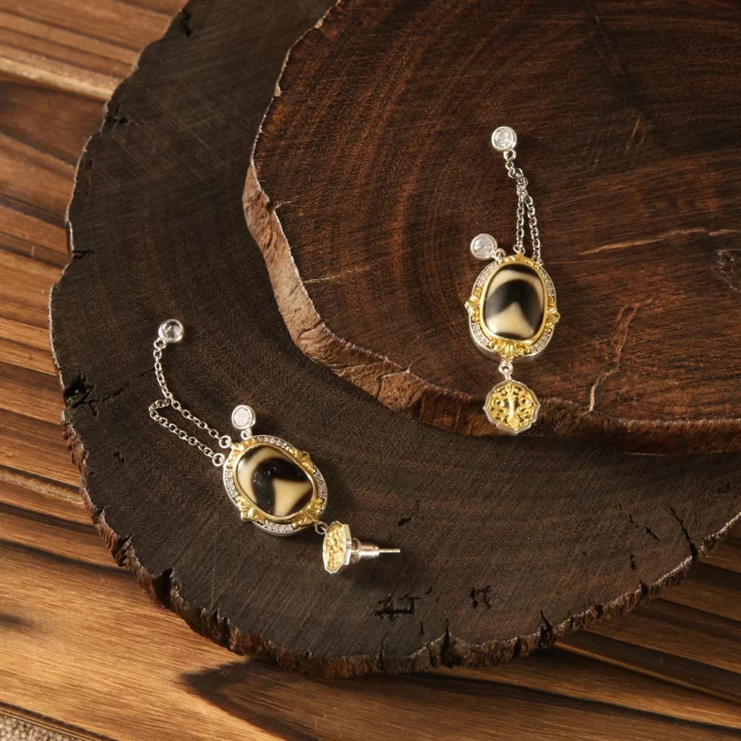 壹加 | 玛瑙牙牙耳钉