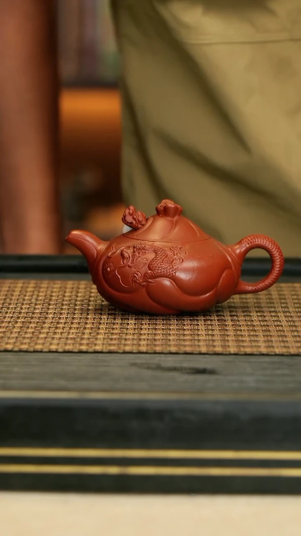 【闪购商品】紫砂茶壶TZP64朱泥 扁鱼化龙