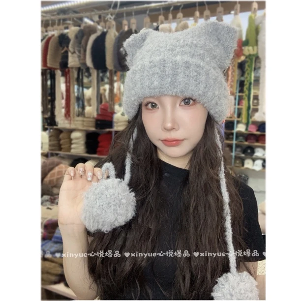 可爱天花板圈圈纱毛球猫耳毛茸茸大头围护耳帽保暖骑车防风针织帽