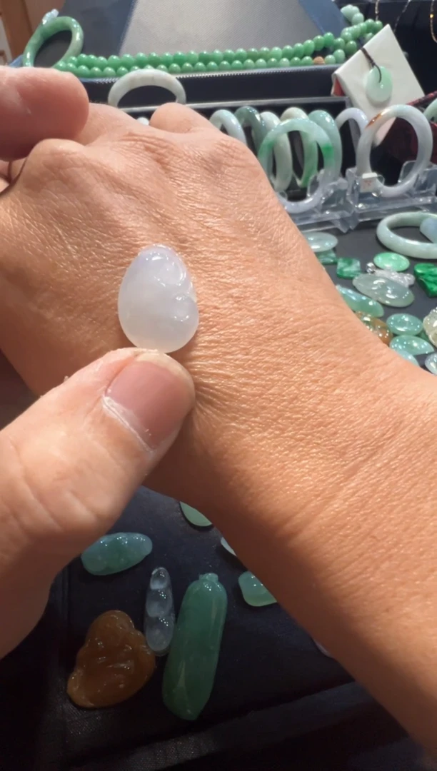 【闪购商品】翡翠挂件未镶嵌冰晴胖如意