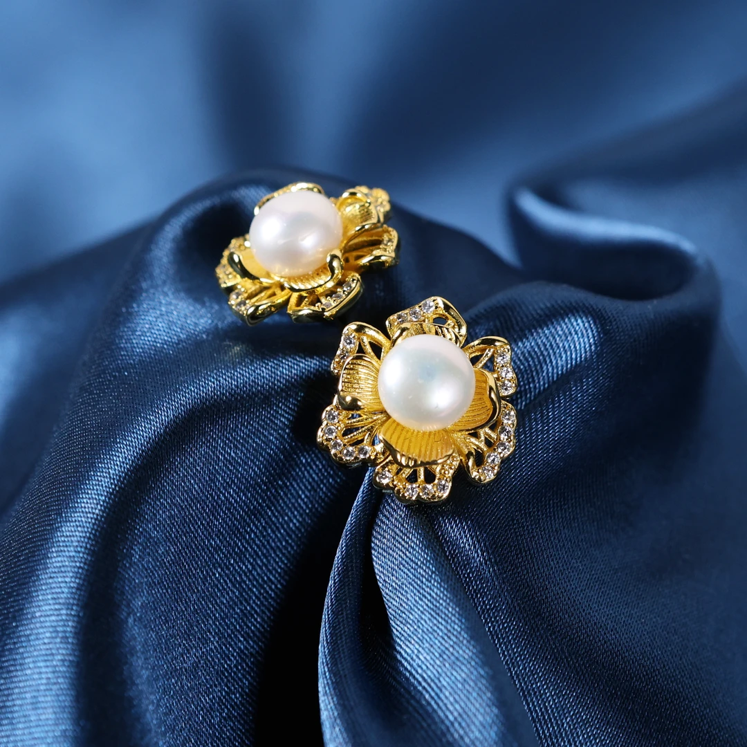 【7-8mm 通体纯925银镀14K金】无核淡水珍珠耳钉玉兰之春FLX019