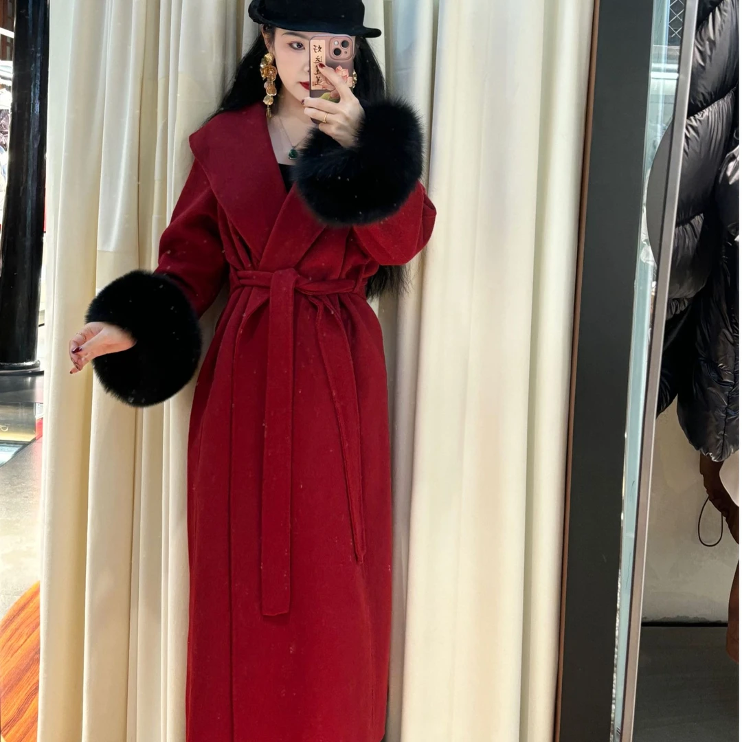 LHMknk1画报夫人原创自制过年战袍双面红色羊毛真狐狸毛大袖子