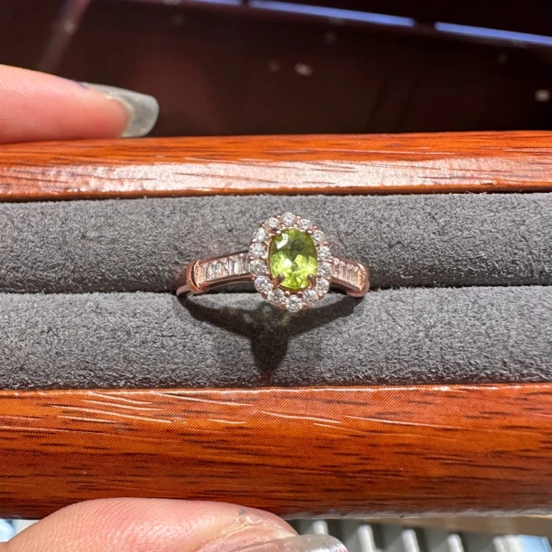 【063】天然橄榄石戴妃款戒指银925