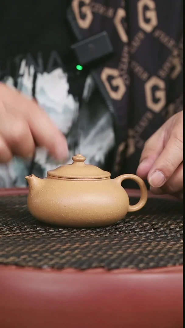 【闪购商品】紫砂黄金段寒江12号150CC微微暇