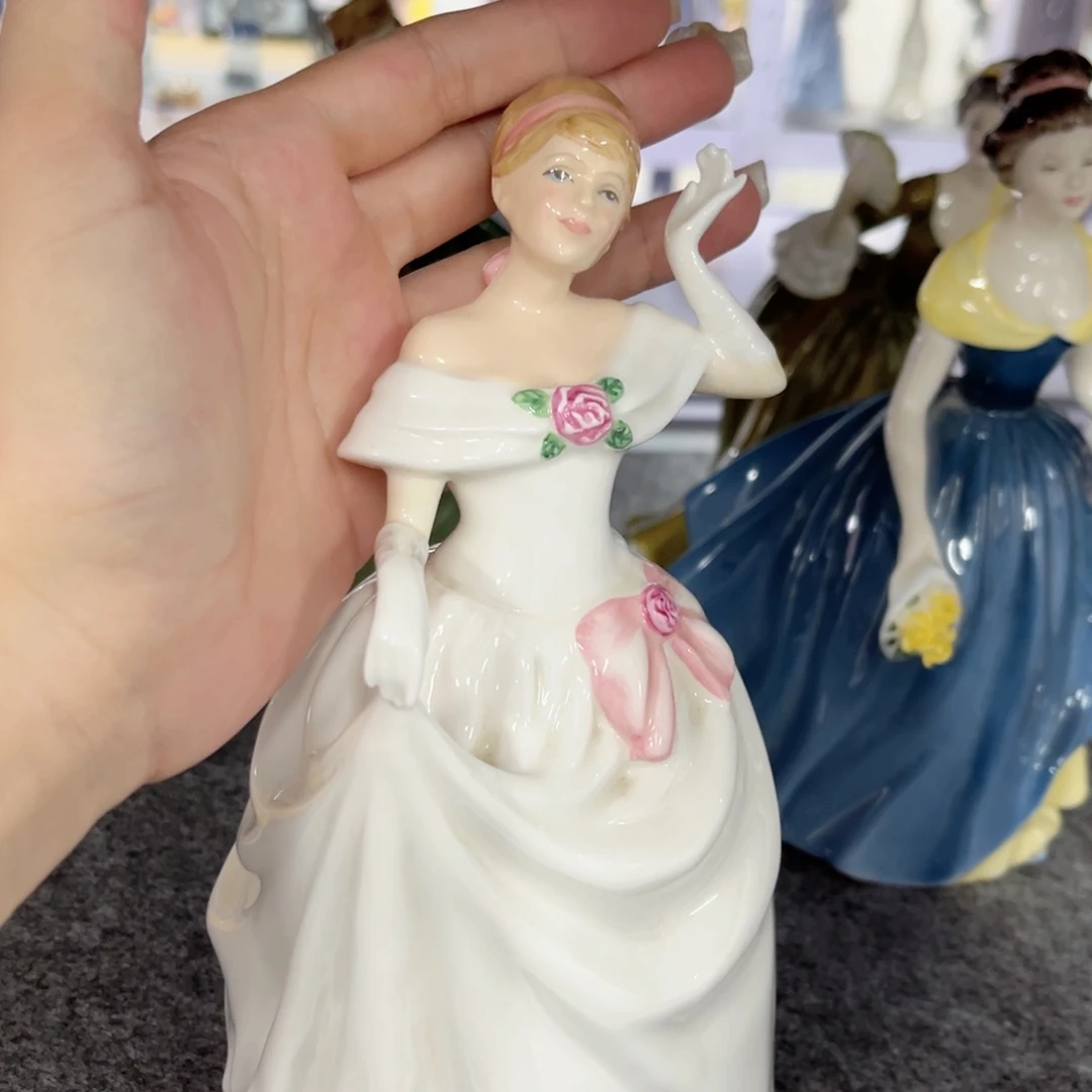 摆件道尔顿中古瓷偶摆件
