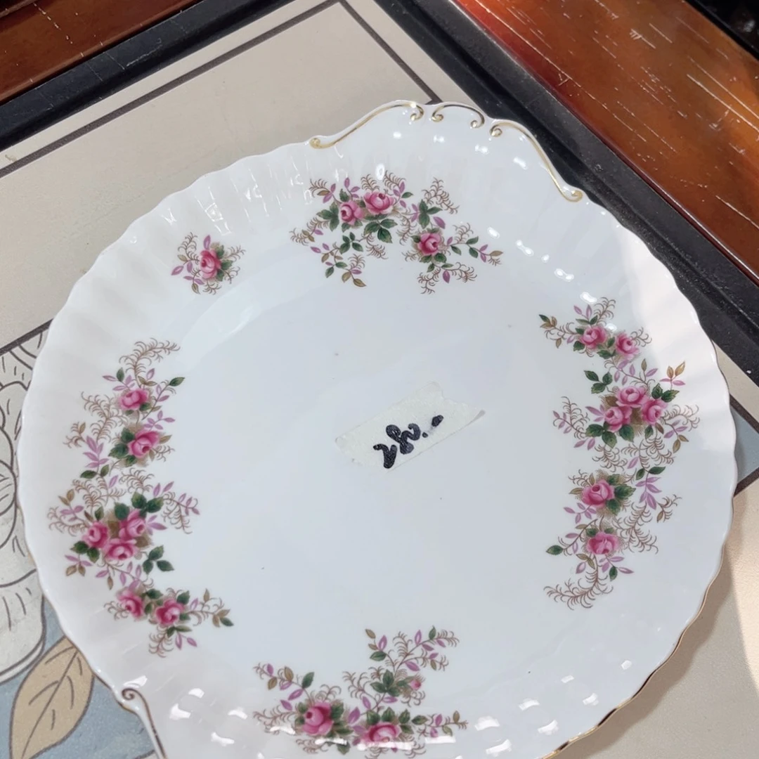 摆件阿尔伯特莫斯玫瑰中古瓷器摆件