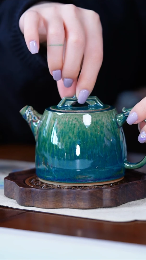 【闪购商品】瓷杯DXY-06-柿叶红龙权壶（绿）