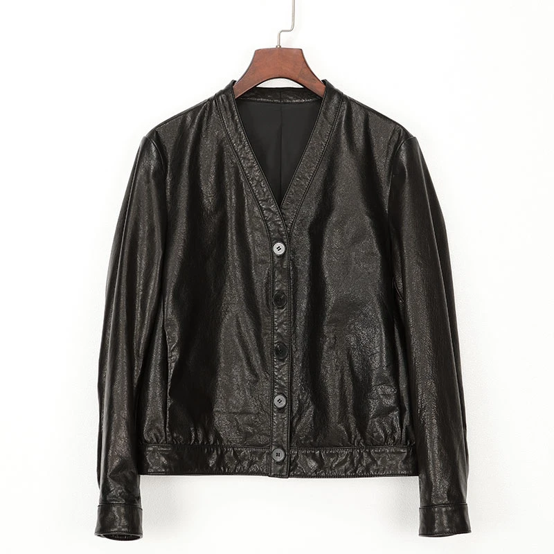 BESLY/佰诗丽儿头层牛皮女士短款V领百搭宽松真皮皮衣外套女82573