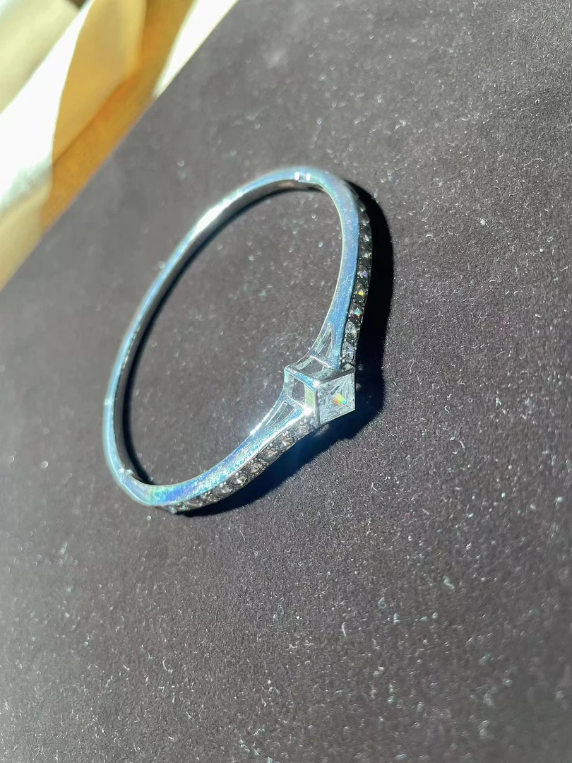 手镯 精美璀璨ttnoll18-6