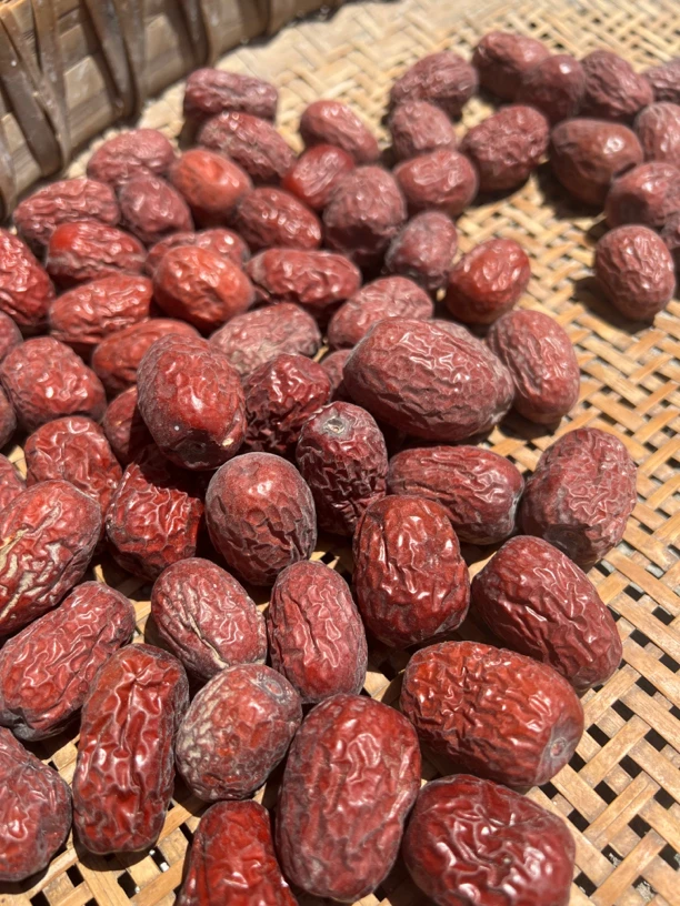 新疆未清洗加工2024年若羌灰枣 皮薄肉厚香甜,各类干果组合