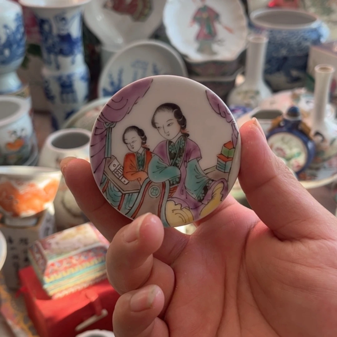 【闪购商品】瓷罐小****人粉彩