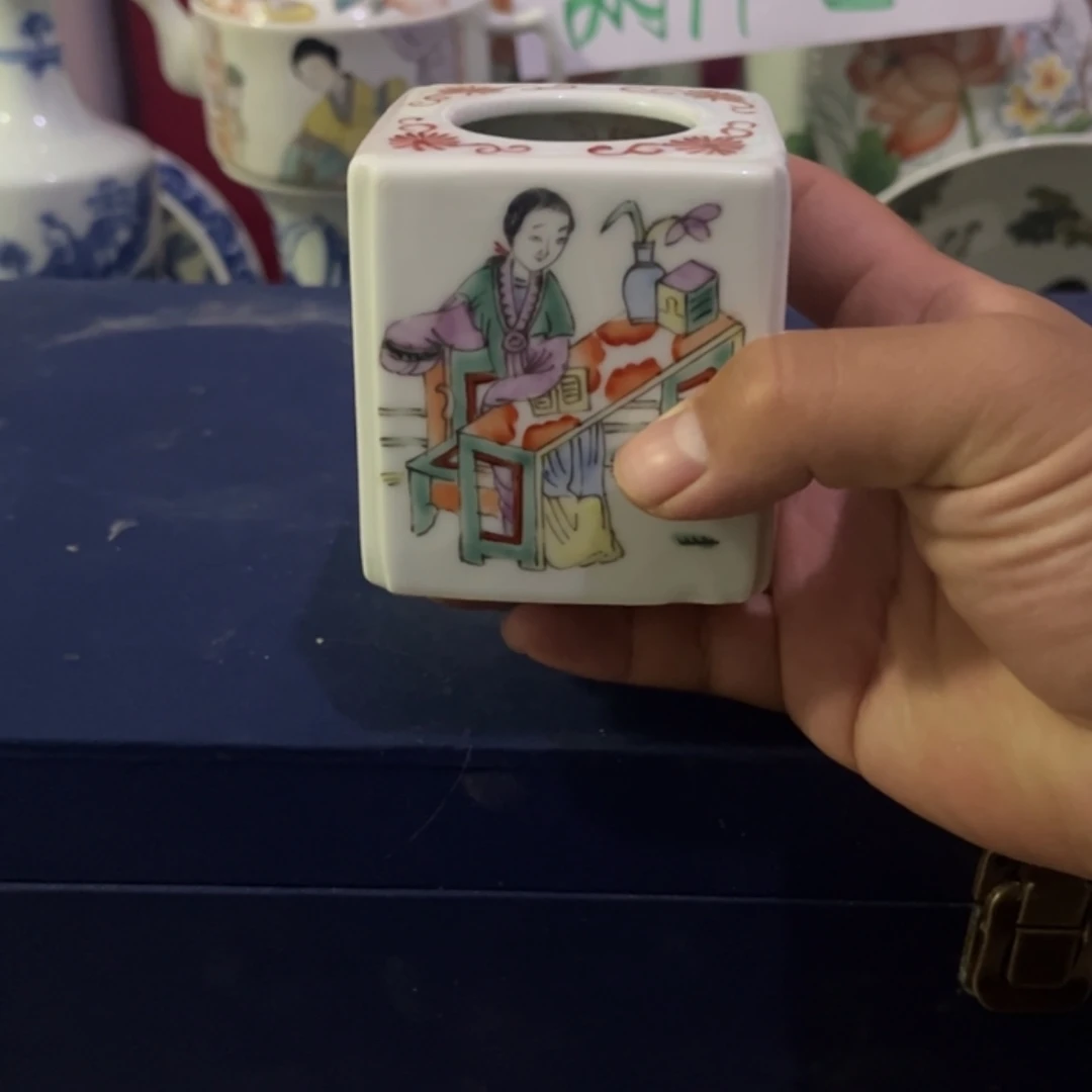 【闪购商品】瓷罐林粉彩