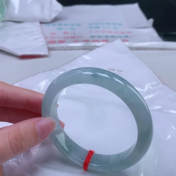 翡翠手镯未镶嵌56 56 56