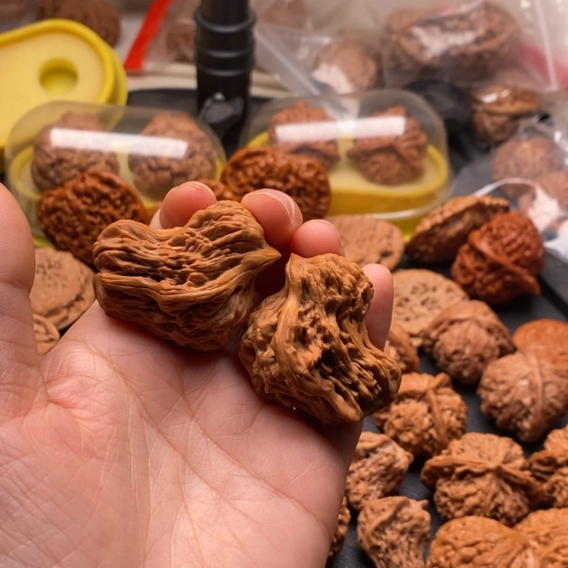 【闪购商品】文玩核桃吊坠多****荐