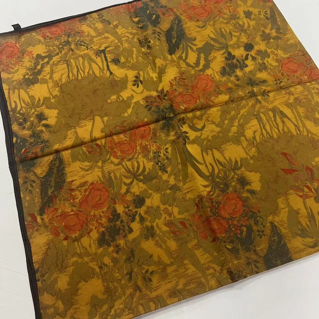 140香云纱方巾-耀眼黄金花 宋锦135cm丝巾