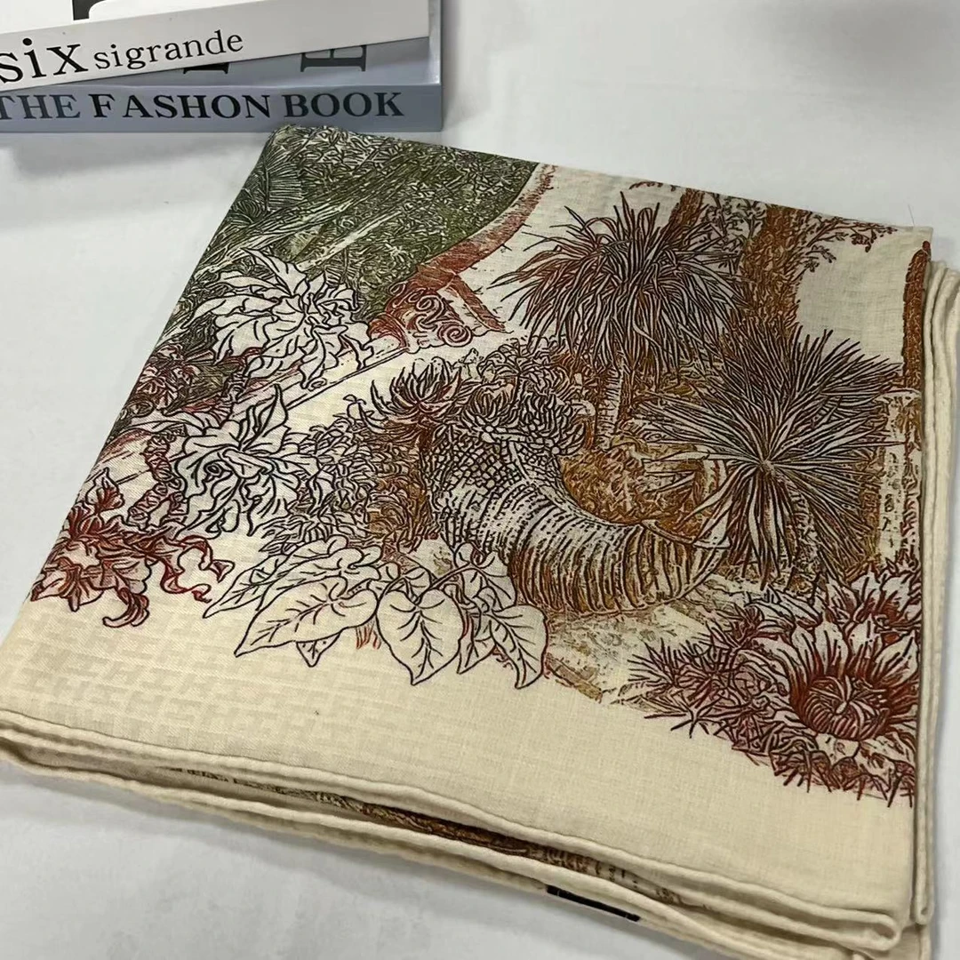 140丝毛方巾-密林环绕 提花135cm丝巾