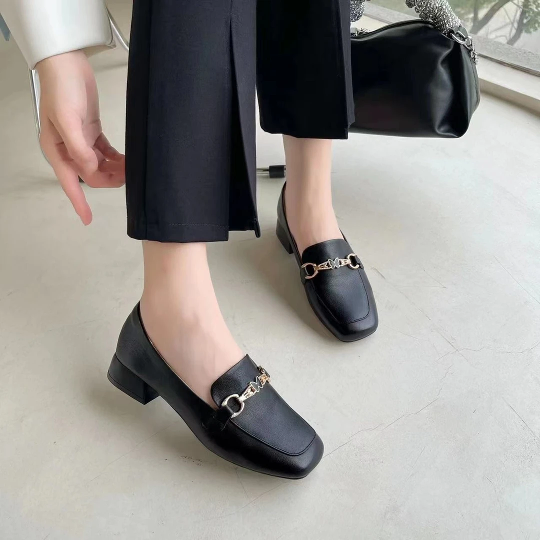 女鞋新款方头低跟百搭时尚软底舒适英伦通勤单鞋/dfd31818