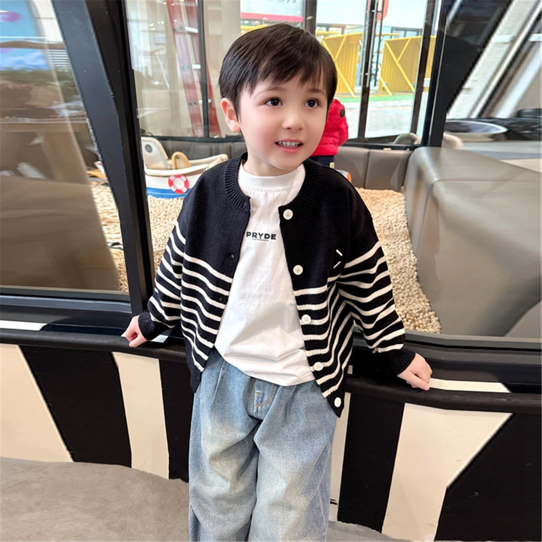 2024春装新款男童针织衫开衫休闲韩版时尚外搭条纹外套毛衣上衣潮