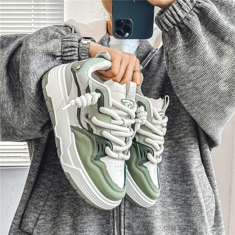 冬季鸿星正男鞋冬季新款国潮板鞋男士运动休闲鞋小众潮鞋时尚鞋子