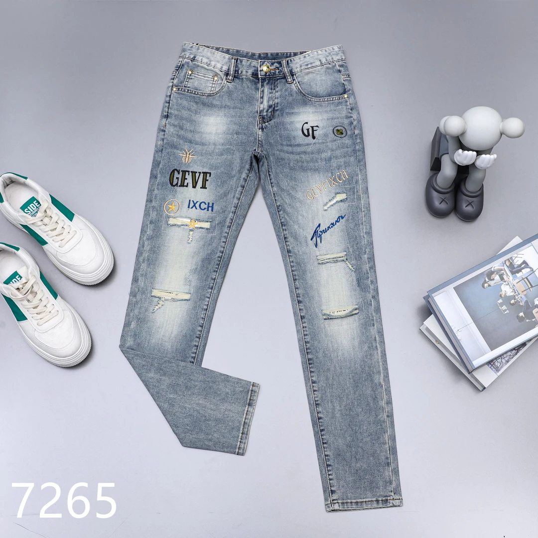 2024春夏7265男士欧货修身百搭时尚轻奢潮流精品印花浅蓝色牛仔裤
