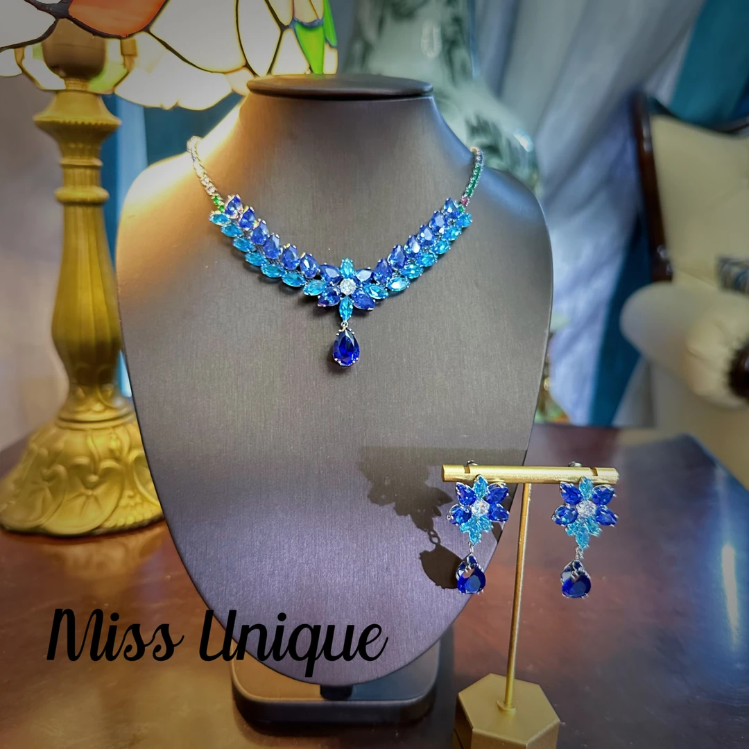 E8370五瓣花双色蓝项链套装