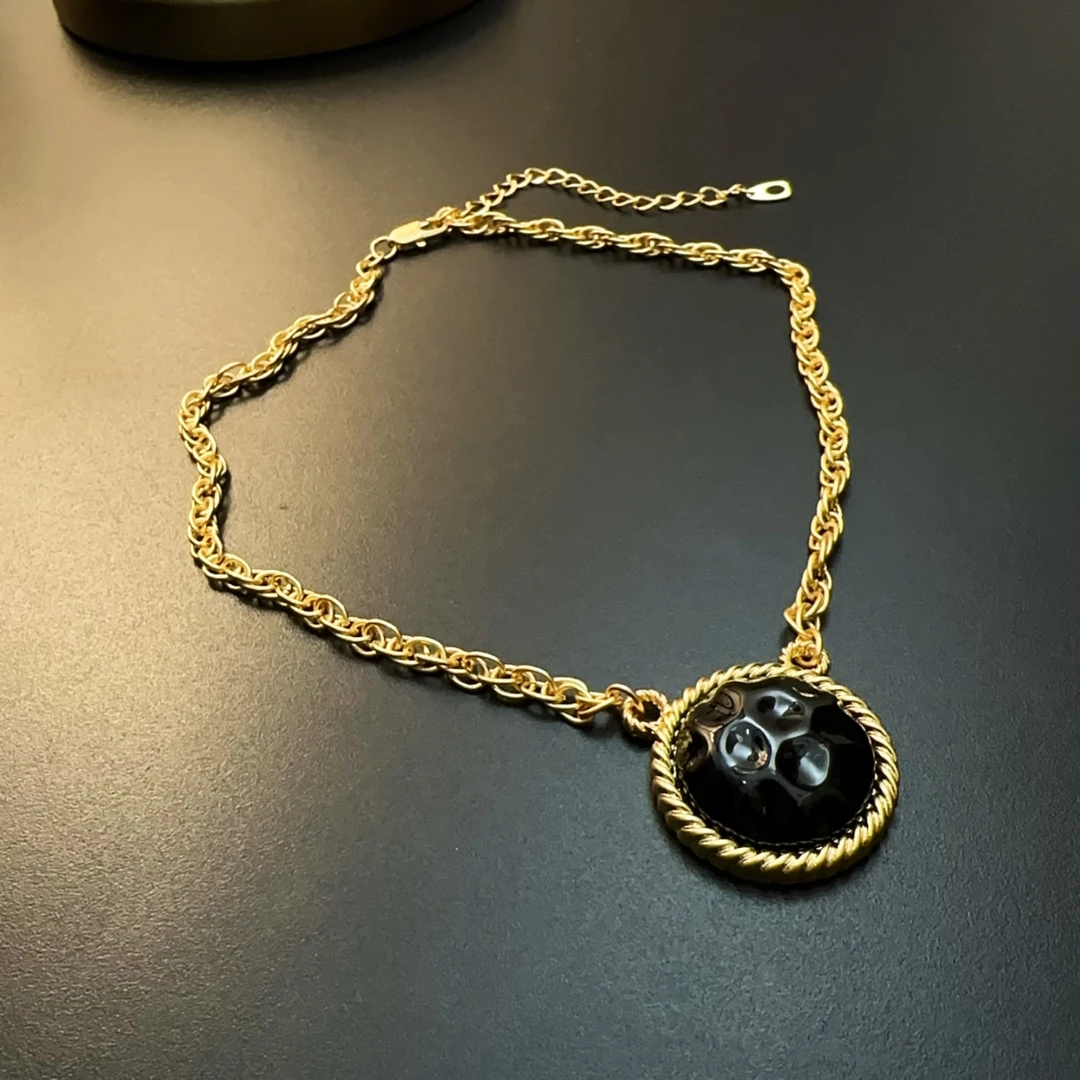 合金琉璃项链 复古项链重工黑金中古风小众时装款NECug 0258