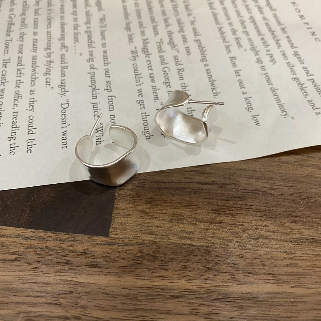 925银耳饰 S925银小众设计松本惠奈同款哑光不规则高级质感耳饰