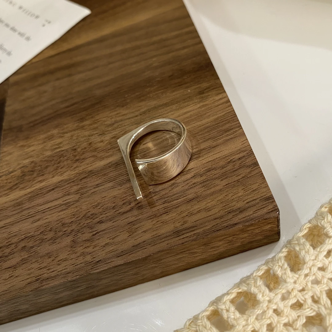 925银戒指 S925银原创小众设计款ins风光面切面横杠气质戒指