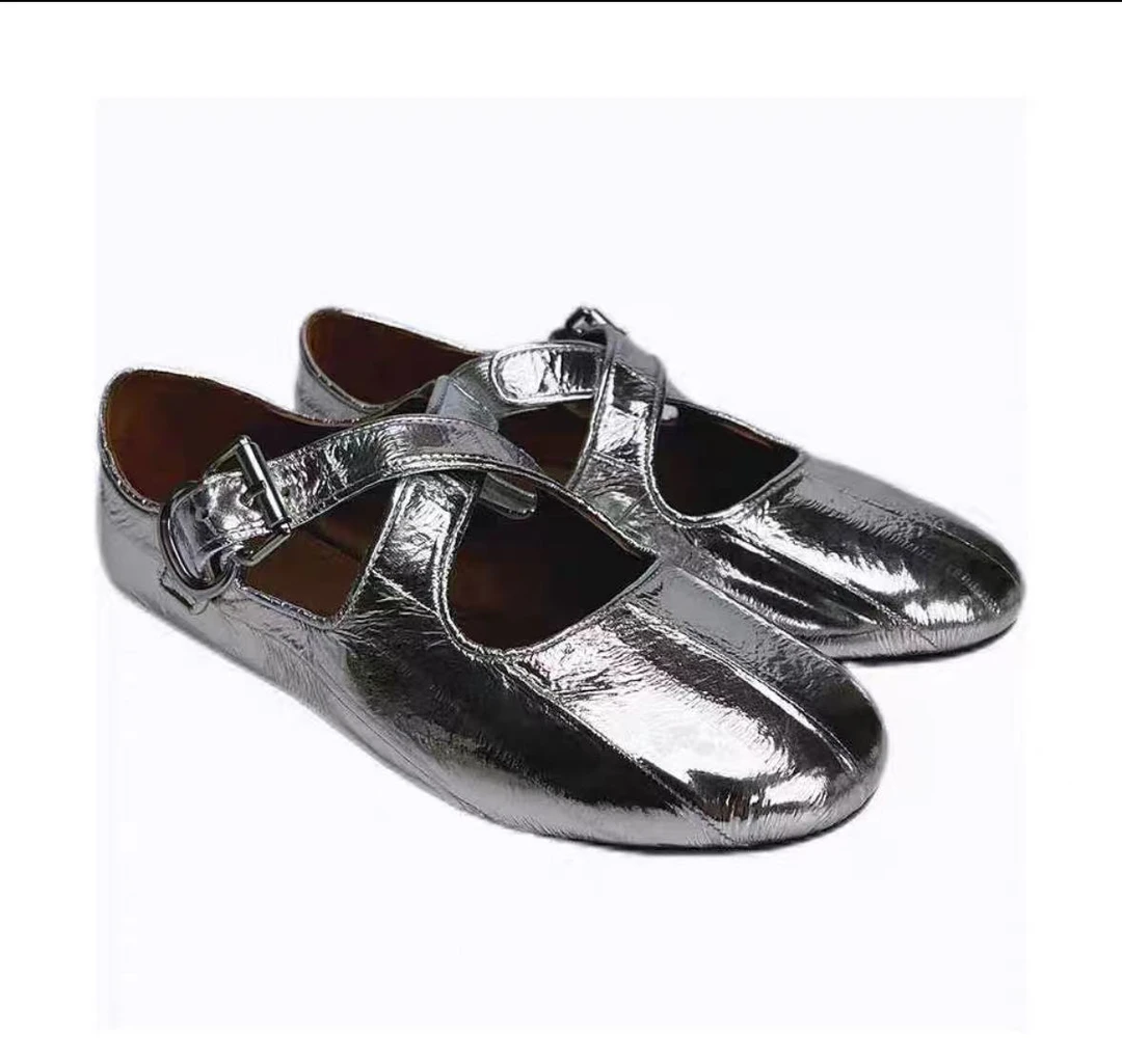 40134 银色交叉带鳗鱼鞋