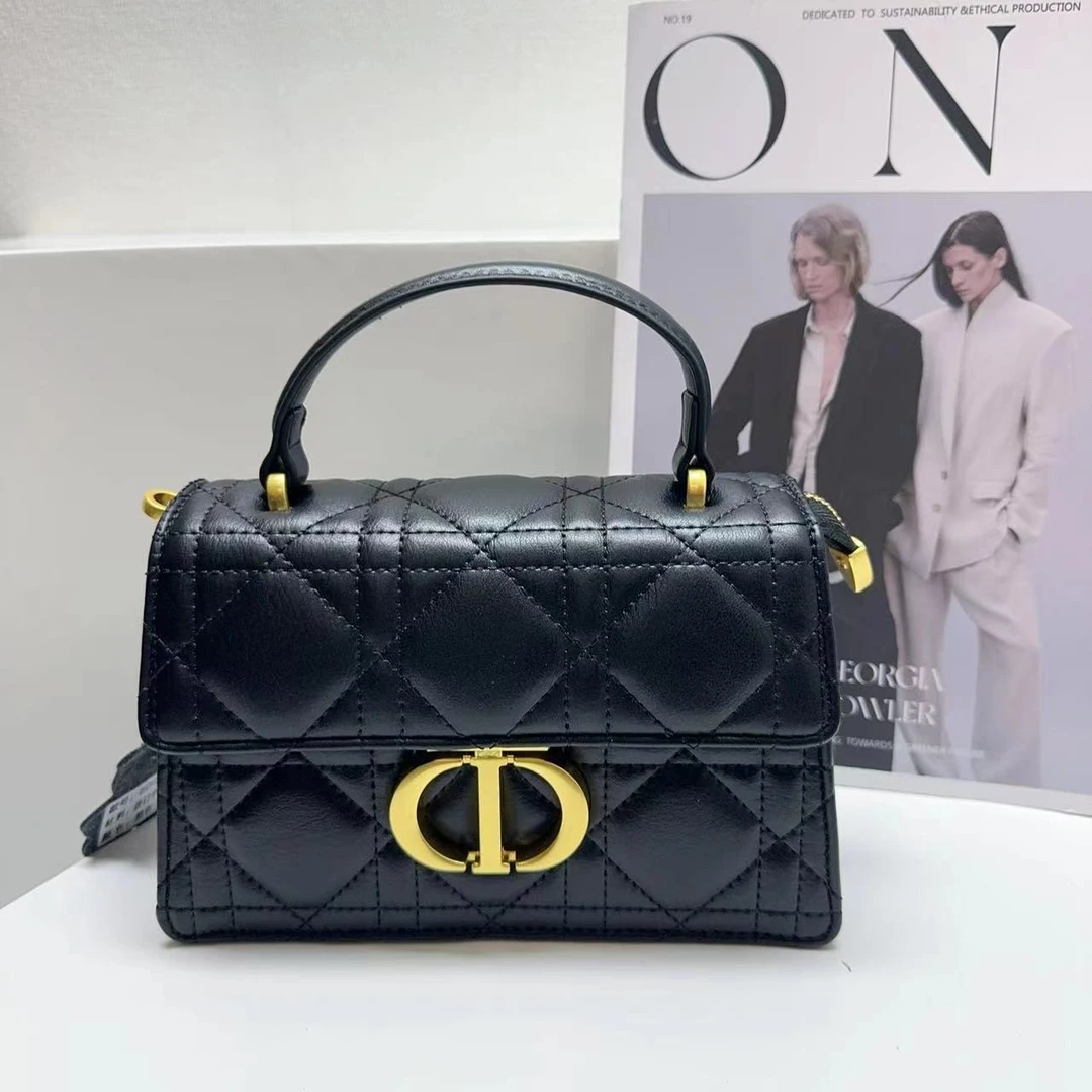 高级质感时尚手提小方包包女2025新款休闲轻奢通勤百搭单肩斜跨包