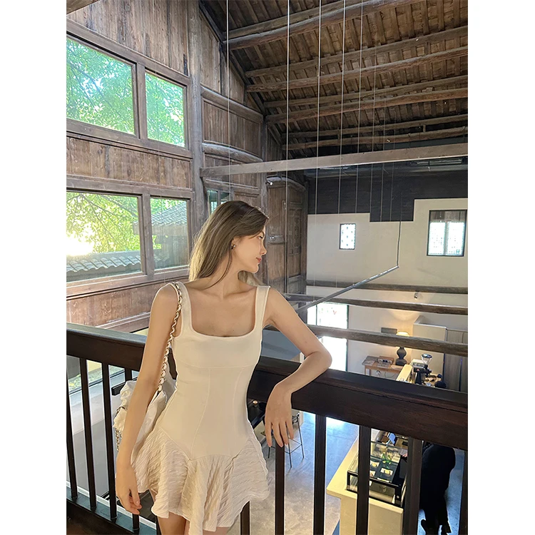 汤元家sd 无袖吊带连衣裙女夏季2023新款拼接收腰显瘦露背吊带裙