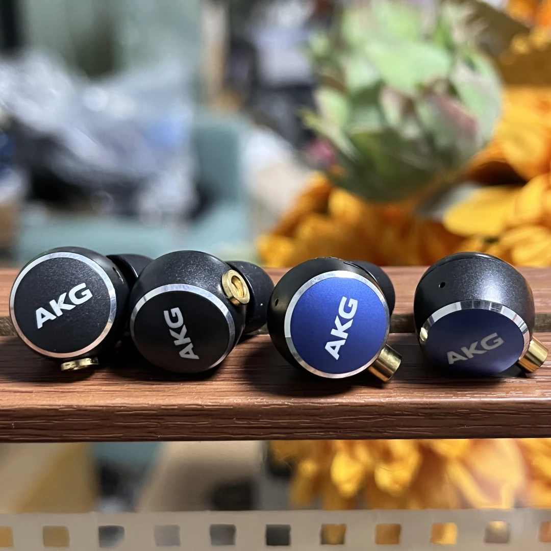 95新 AKG/爱科技 Y100 声音清脆 MMCX入耳式耳机人声HIFI耳塞