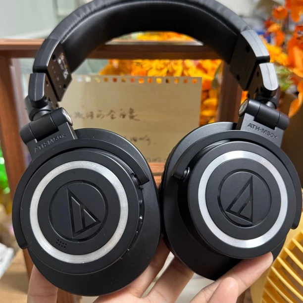 95新 Audio-Technica/铁三角 ATH-M50xBT2专业头戴监听蓝牙耳机