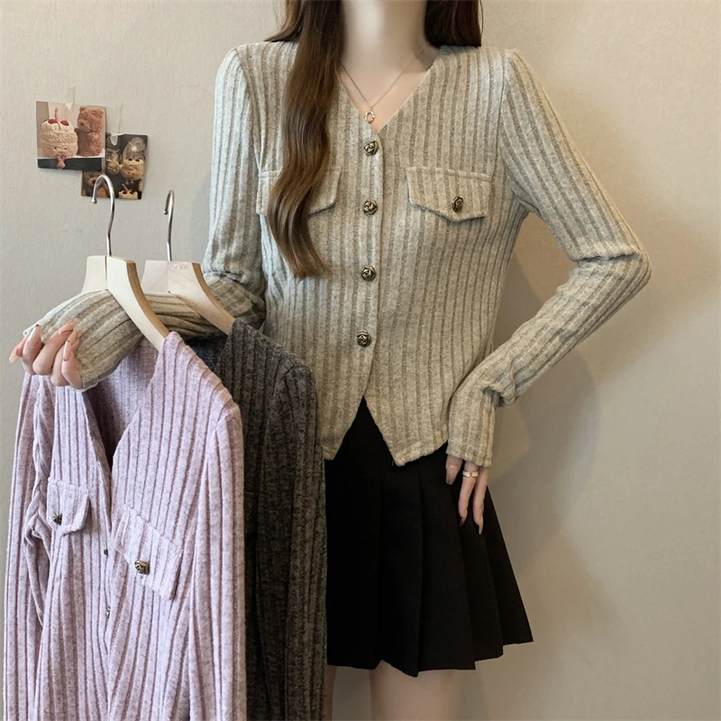 2024秋季新款时尚单排扣休闲毛针织衫长袖上衣