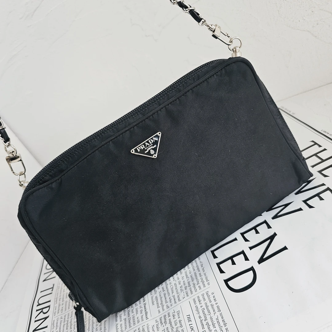 90新 Prada/普拉达 黑色尼龙手拿单肩斜挎包/GG/ 9757943