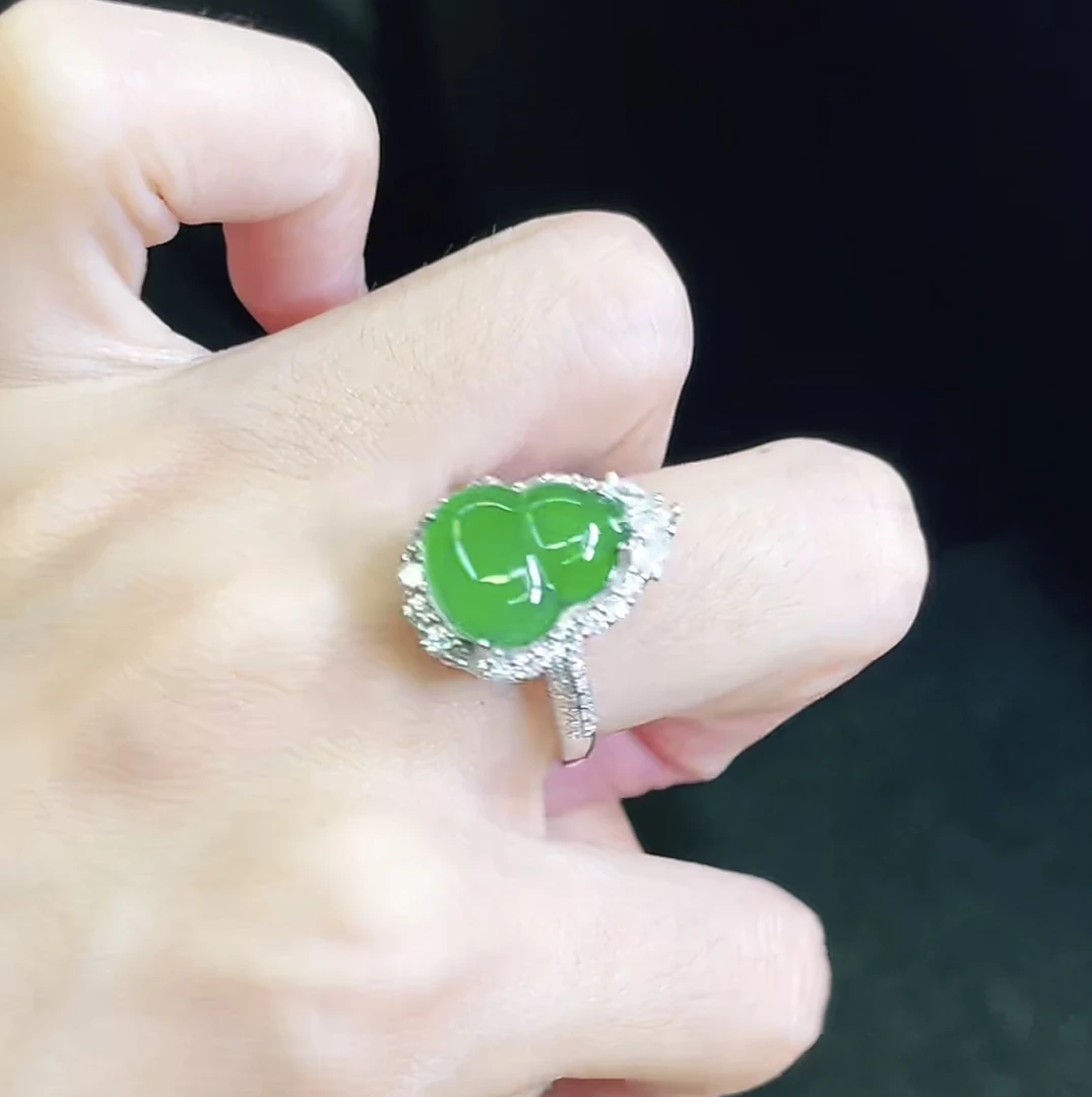 翡翠葫芦戒指专柜