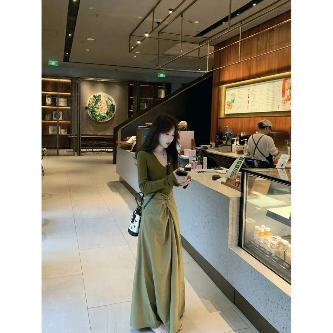 2025新款气质淑女高级感百搭女上衣半裙学院风小个子秋装-2544