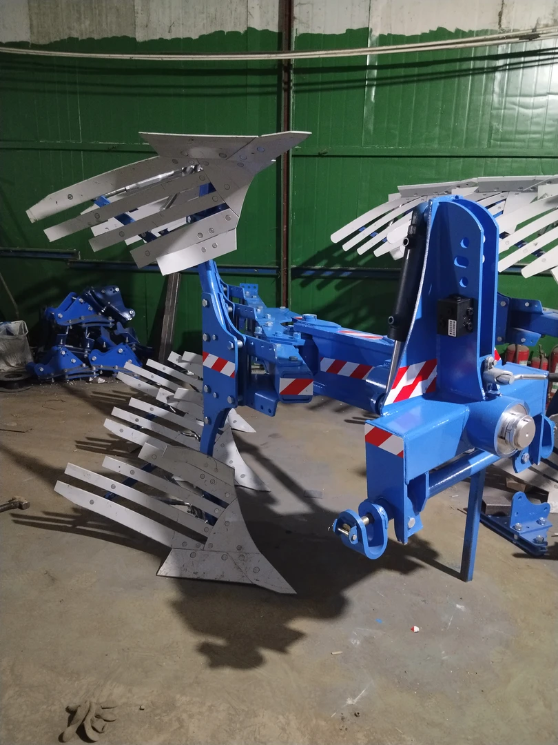 重型双丝杠335可调350液压翻转犁农用犁地机