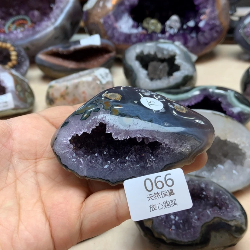 【闪购商品】紫晶大型摆件（非配饰）未镶嵌n**?