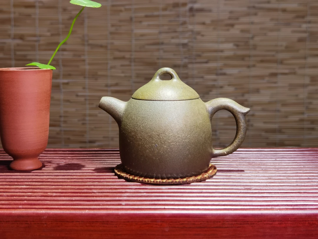 荣昌陶柴烧秦权壶150CC