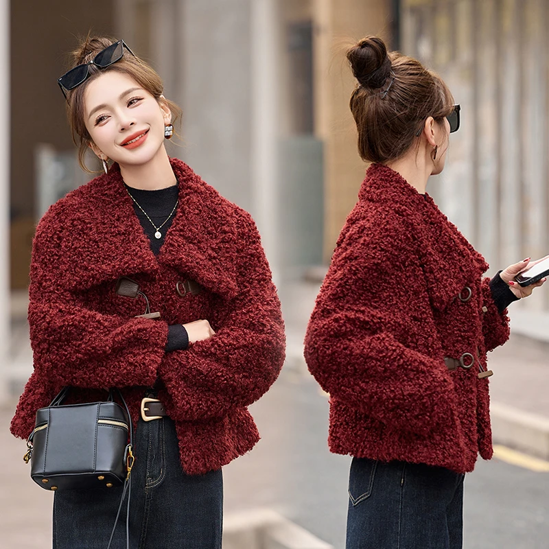 韩版牛角扣大翻领毛呢外套女2024冬季新款小香风皮毛一体保暖上衣