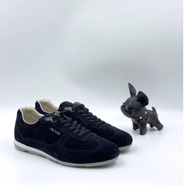 Prada 普拉达 藏青色麂皮拼接侧翼logo时尚板鞋 40码 全新未使用