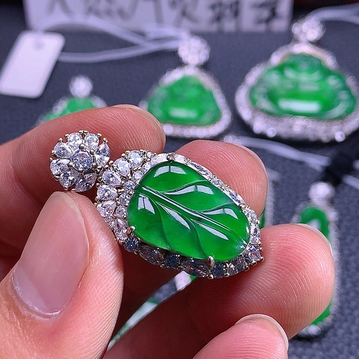 【闪购商品】翡翠颈饰未镶嵌翡翠