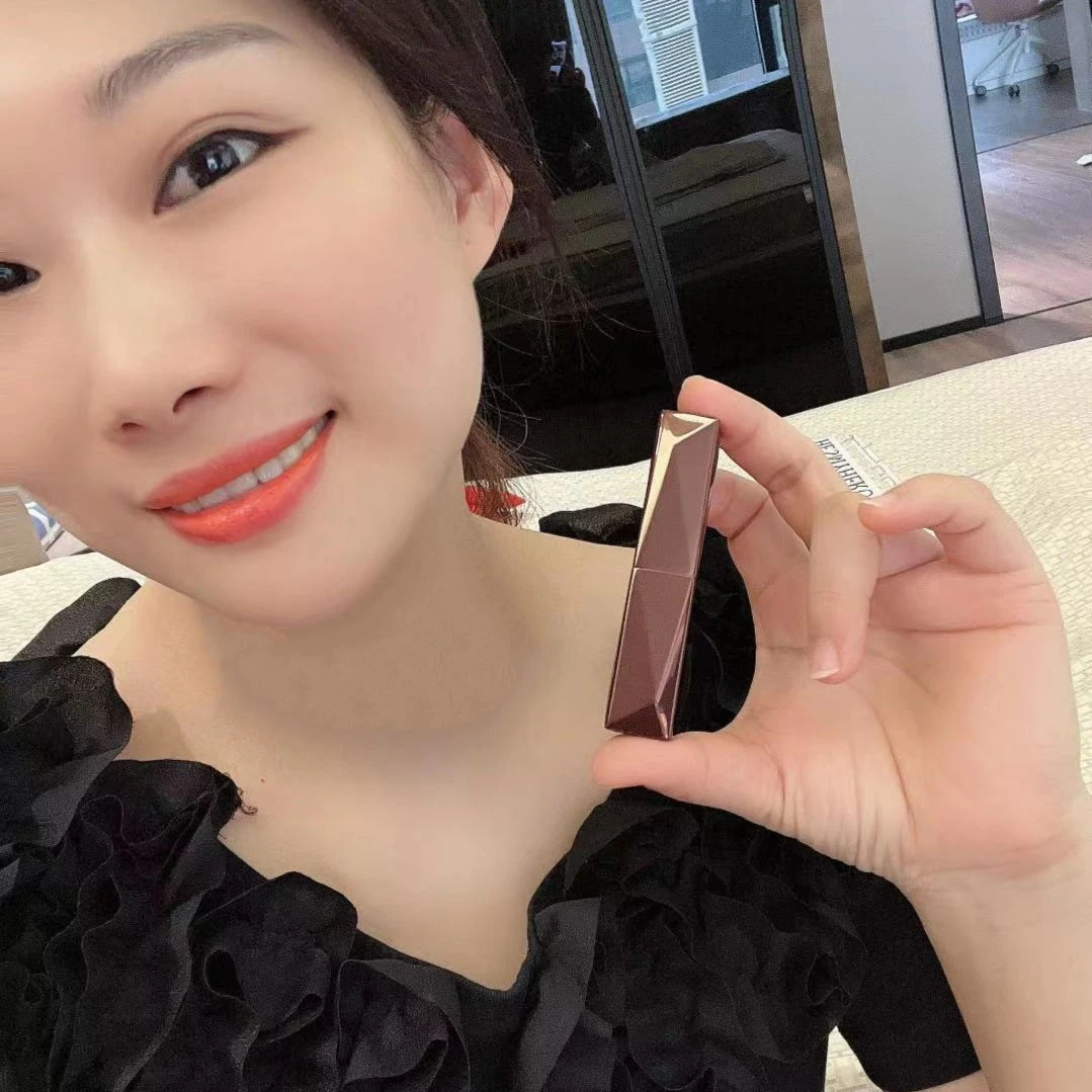 【美乐鑫瑶】思黛芙胡萝卜素臻奢唇膏