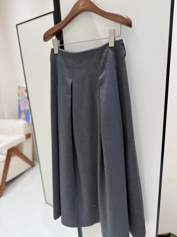 压褶毛呢半身裙高腰显瘦大摆裙秋冬新款