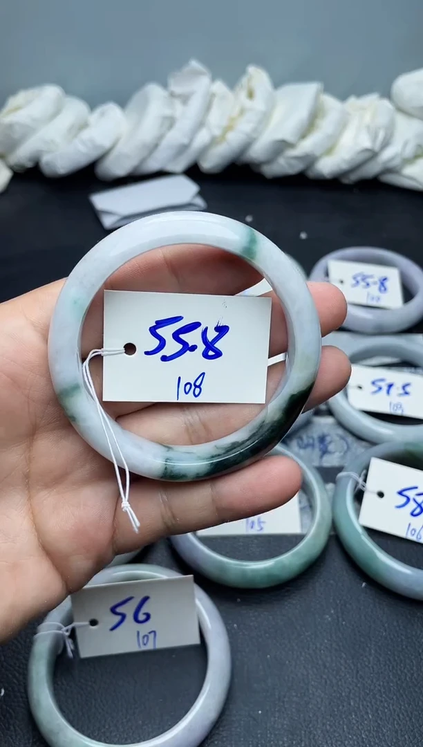 未镶嵌手镯翡翠108